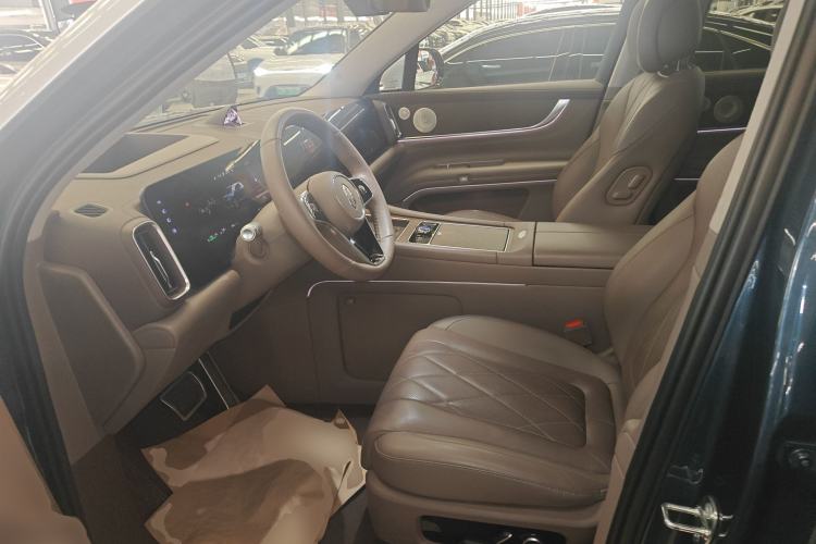 Used Hima AITO M9 2024 Range-Extended Ultra Version 52 kWh 5-Seater Model Left Front Seat