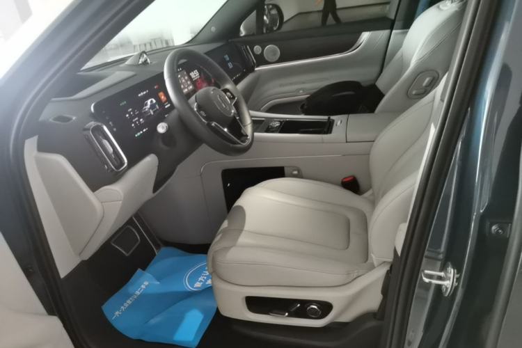 Used Hima AITO M9 2024 All-Electric Ultra Version 100 kWh 6-Seater Model Left Front Seat