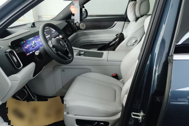 Used Hima AITO M9 2024 Range-Extended Ultra Version 42 kWh 6-Seater Model Left Front Seat
