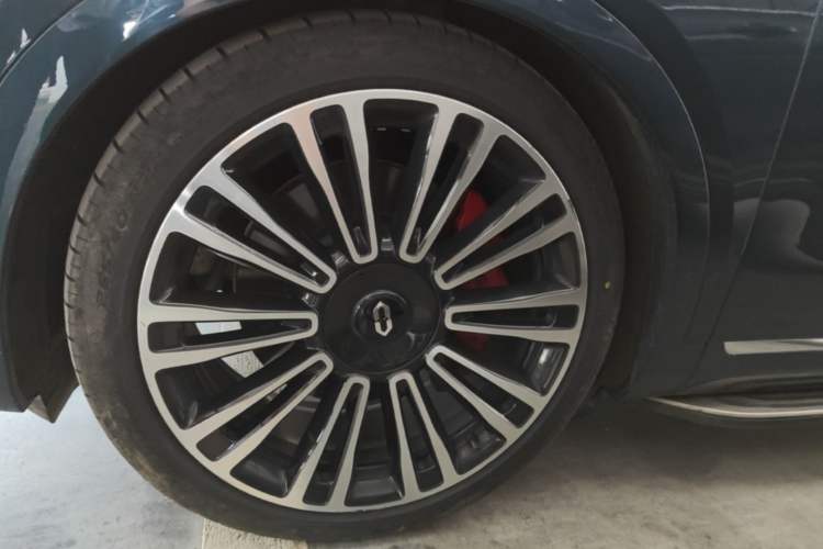 Used Hima AITO M9 2024 Range-Extended Ultra Version 42 kWh 6-Seater Model Left Front Wheel Hub