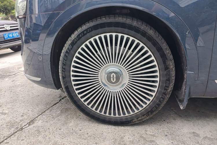 Used Hima AITO M9 2024 Range-Extended Max Edition 42 kWh 6-Seater Version Left Front Wheel Hub