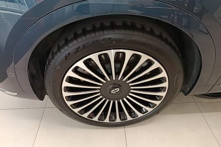 Used Hima AITO M9 2024 Range-Extended Max Edition 42 kWh 6-Seater Version Left Front Wheel Hub