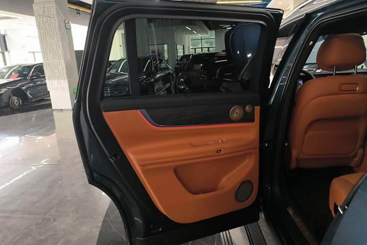 Used Hima AITO M9 2024 Range-Extended Max Edition 42 kWh 5-Seater Version Left Rear Door Interior