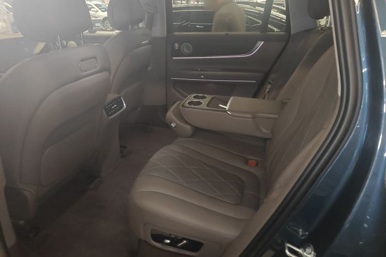 Used Hima AITO M9 2024 Range-Extended Ultra Version 52 kWh 5-Seater Model Left Rear Seat