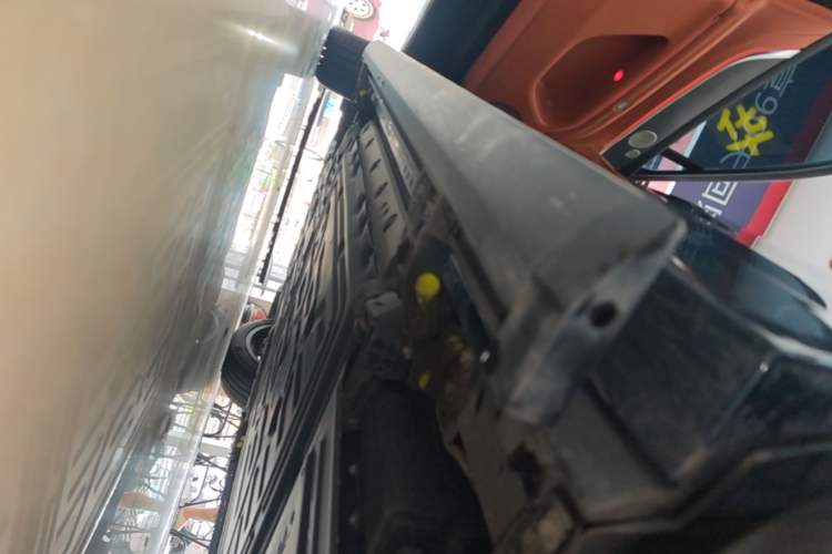 Used Hima AITO M9 2024 Range-Extended Ultra Version 42 kWh 6-Seater Model Left Side Sill