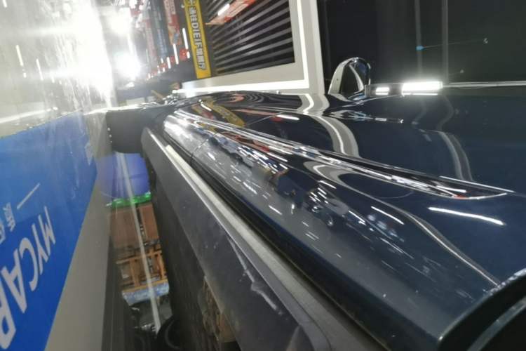 Used Hima AITO M9 2024 Range-Extended Ultra Version 42 kWh 6-Seater Model Left Side Sill