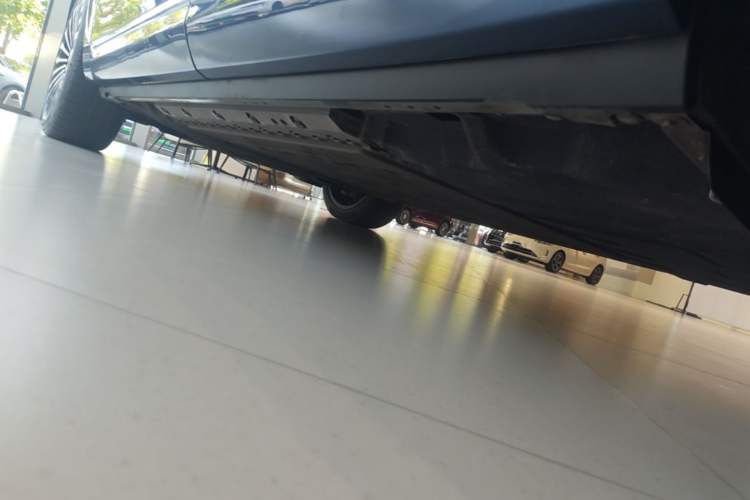 Used Hima AITO M9 2024 Range-Extended Ultra Version 42 kWh 6-Seater Model Left Side Sill