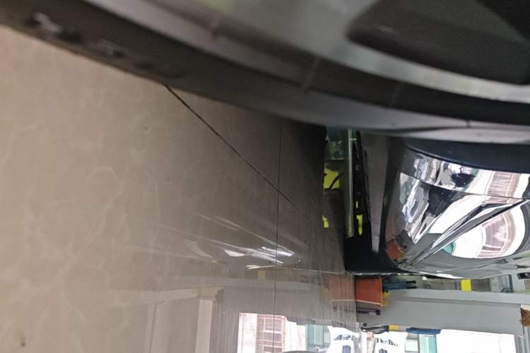 Used Hima AITO M9 2024 Range-Extended Ultra Version 42 kWh 6-Seater Model Left Side Sill