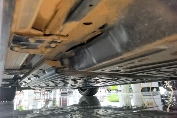 Used Hima AITO M9 2024 Range-Extended Ultra Version 42 kWh 6-Seater Model Left Side Sill