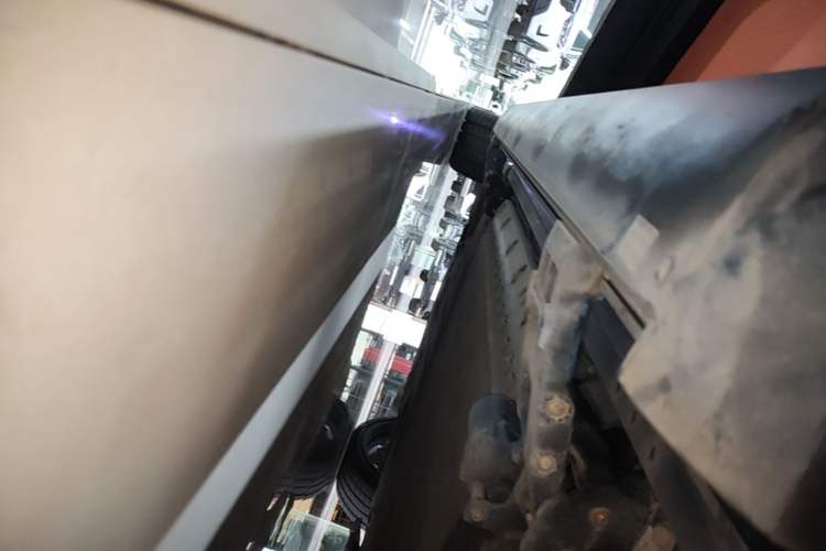 Used Hima AITO M9 2024 Range-Extended Ultra Version 42 kWh 6-Seater Model Left Side Sill