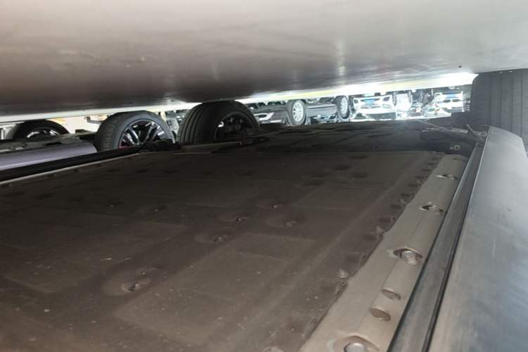 Used Hima AITO M9 2024 Range-Extended Ultra Version 42 kWh 6-Seater Model Left Side Sill