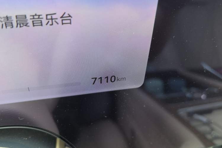 Used Hima AITO M9 2024 Range-Extended Ultra Version 42 kWh 6-Seater Model Odometer Close Up