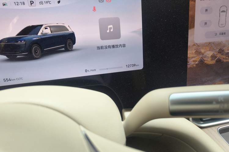 Used Hima AITO M9 2024 Range-Extended Ultra Version 52 kWh 6-Seater Model Odometer Close Up