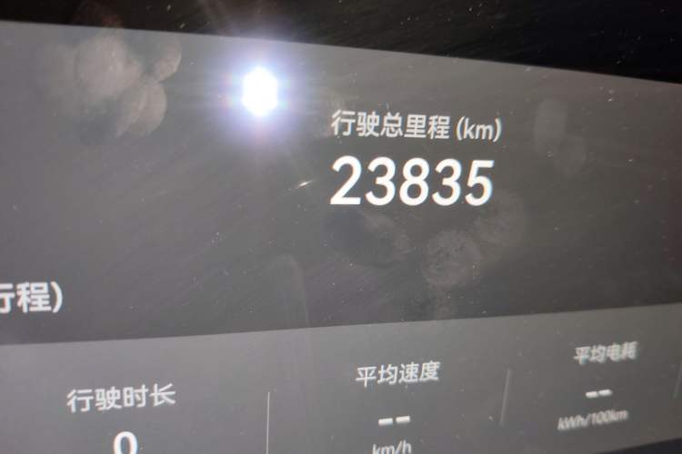 Used Hima AITO M9 2024 Range-Extended Ultra Version 42 kWh 6-Seater Model Odometer Close Up