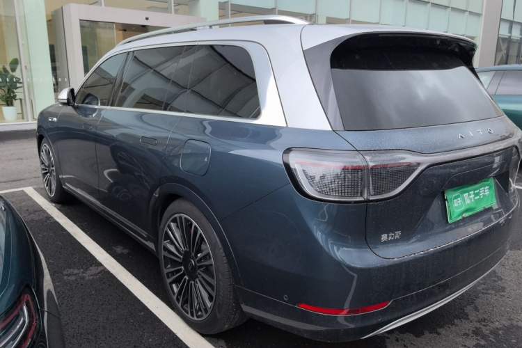 Used Hima AITO M9 2024 Range-Extended Ultra Version 42 kWh 6-Seater Model Rear Left 45 Deg