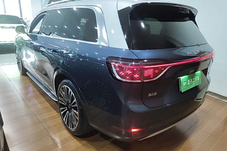 Used Hima AITO M9 2024 Range-Extended Ultra Version 42 kWh 6-Seater Model Rear Left 45 Deg