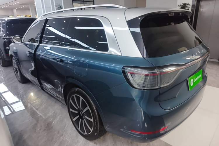 Used Hima AITO M9 2024 Range-Extended Ultra Version 42 kWh 6-Seater Model Rear Left 45 Deg