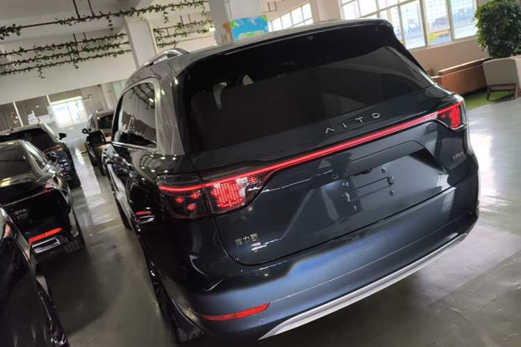 Used Hima AITO M9 2024 Range-Extended Ultra Version 42 kWh 6-Seater Model Rear Left 45 Deg