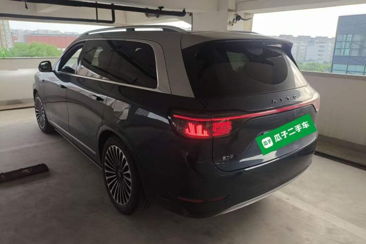 Used Hima AITO M9 2024 All-Electric Ultra Version 100 kWh 6-Seater Model Rear Left 45 Deg