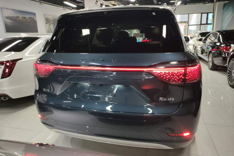Used Hima AITO M9 2024 Range-Extended Ultra Version 52 kWh 5-Seater Model Rear