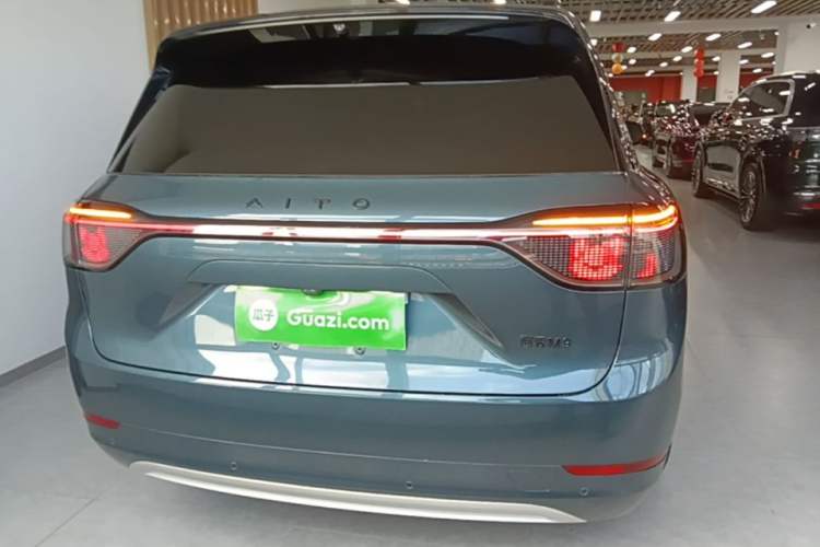 Used Hima AITO M9 2024 All-Electric Ultra Version 100 kWh 6-Seater Model Rear