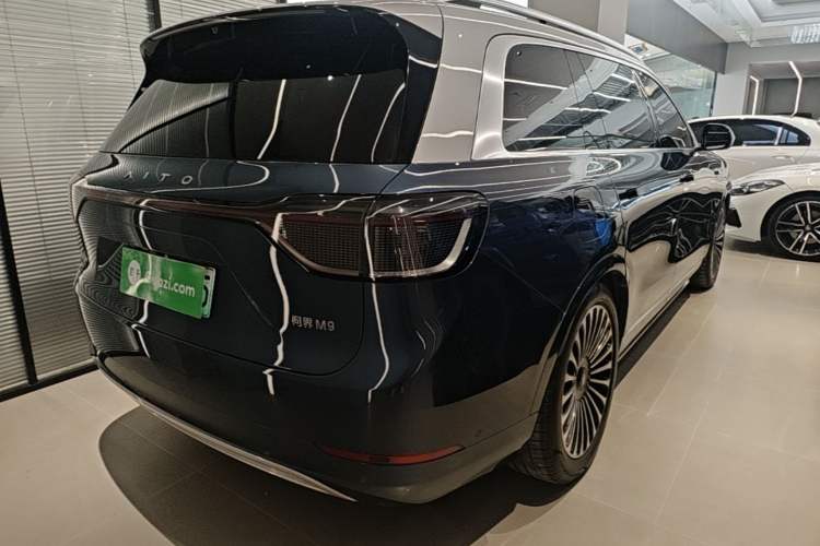 Used Hima AITO M9 2024 Range-Extended Ultra Version 42 kWh 6-Seater Model Rear Right 45 Deg