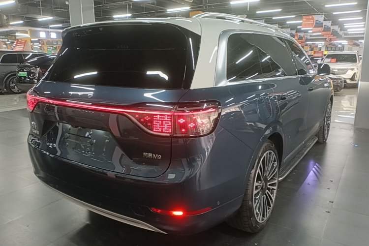 Used Hima AITO M9 2024 Range-Extended Ultra Version 42 kWh 6-Seater Model Rear Right 45 Deg