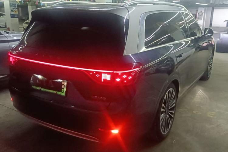 Used Hima AITO M9 2024 All-Electric Ultra Version 100 kWh 6-Seater Model Rear Right 45 Deg