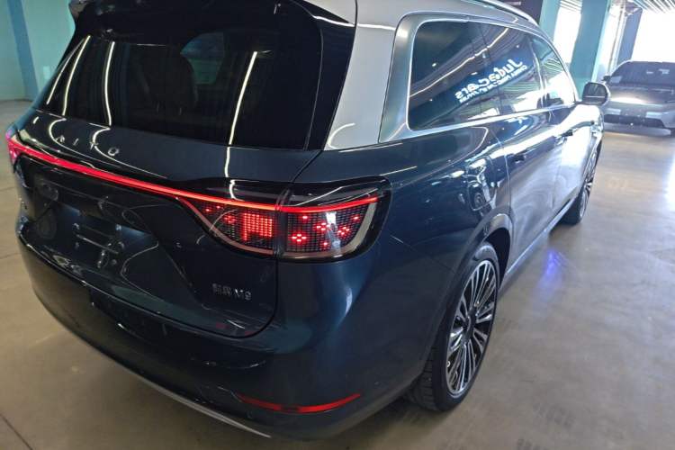 Used Hima AITO M9 2024 Range-Extended Ultra Version 42 kWh 6-Seater Model Rear Right 45 Deg
