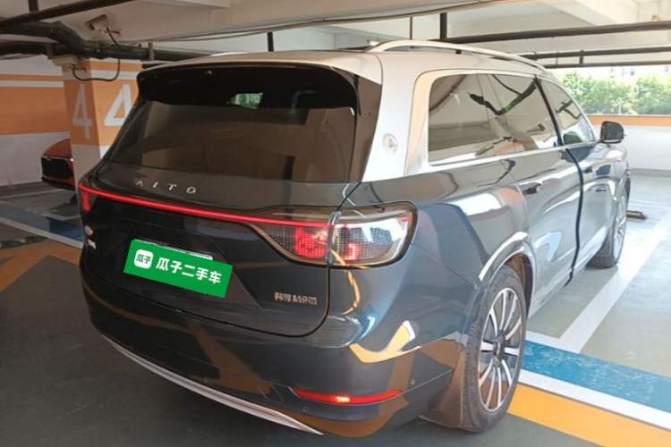 Used Hima AITO M9 2024 All-Electric Ultra Version 100 kWh 6-Seater Model Rear Right 45 Deg