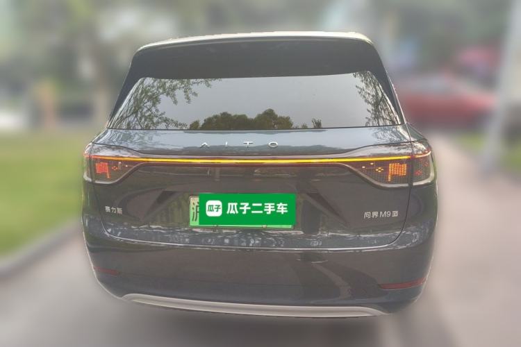 Used Hima AITO M9 2024 All-Electric Ultra Version 100 kWh 5-Seater Model Rear