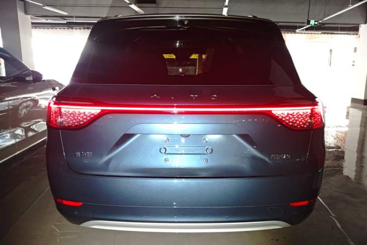 Used Hima AITO M9 2024 Range-Extended Ultra Version 42 kWh 6-Seater Model Rear