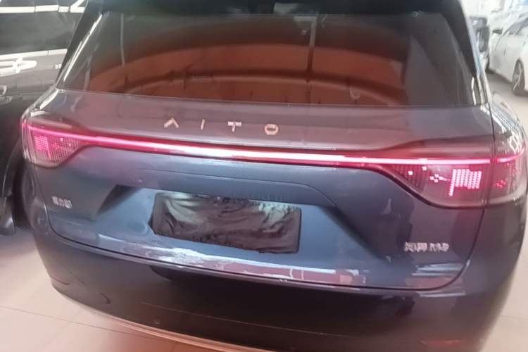 Used Hima AITO M9 2024 Range-Extended Ultra Version 42 kWh 6-Seater Model Rear