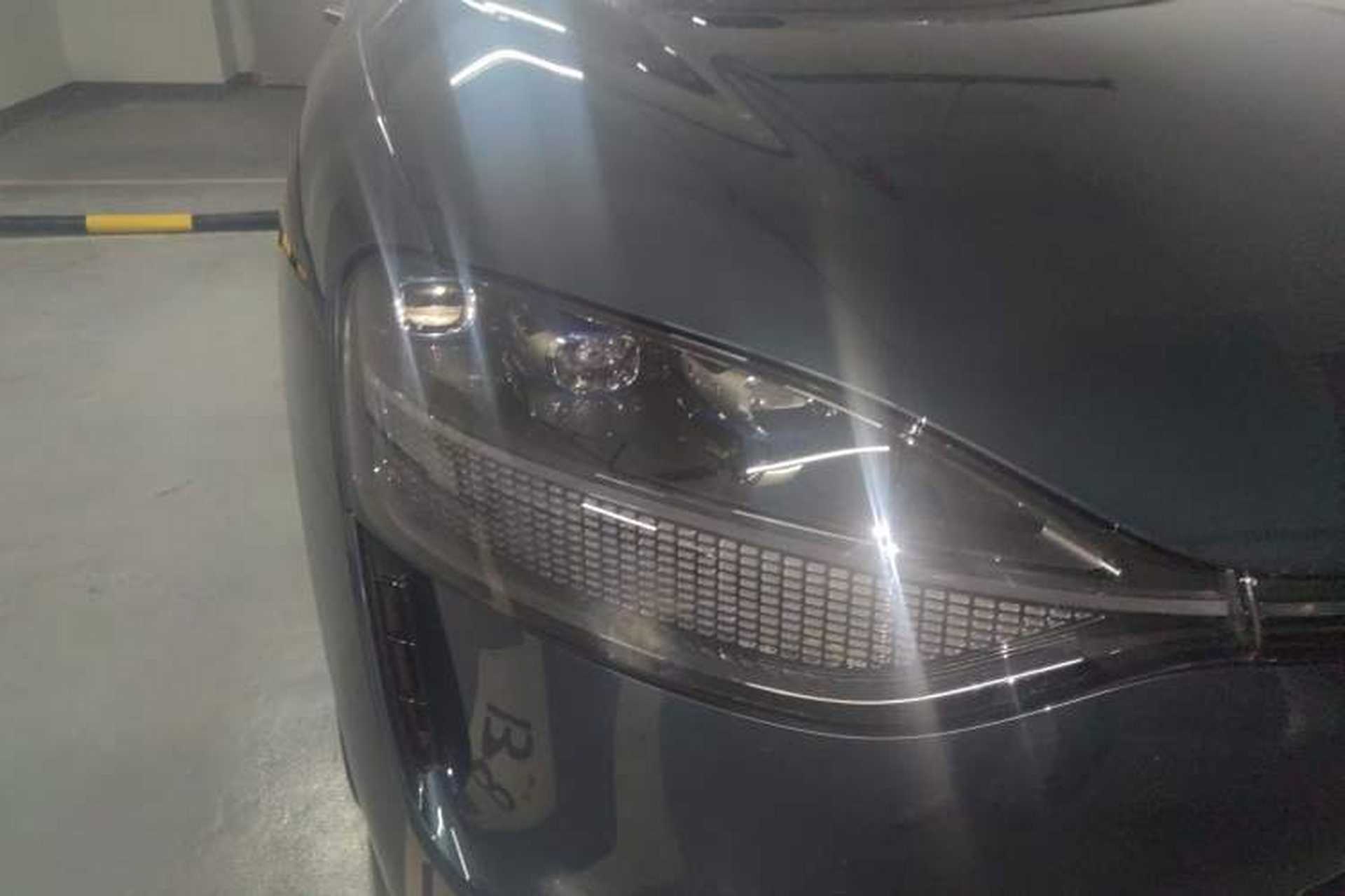 Used Hima AITO M9 2024 Range-Extended Max Edition 52 kWh 5-Seater Version Right Front Headlight