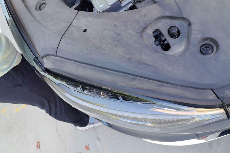 Used Hima AITO M9 2024 Range-Extended Ultra Version 52 kWh 6-Seater Model Right Front Headlight