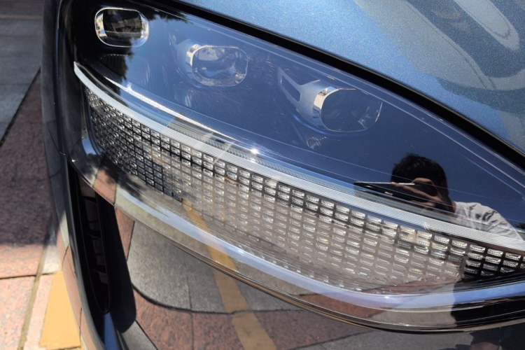 Used Hima AITO M9 2024 Range-Extended Ultra Version 42 kWh 6-Seater Model Right Front Headlight