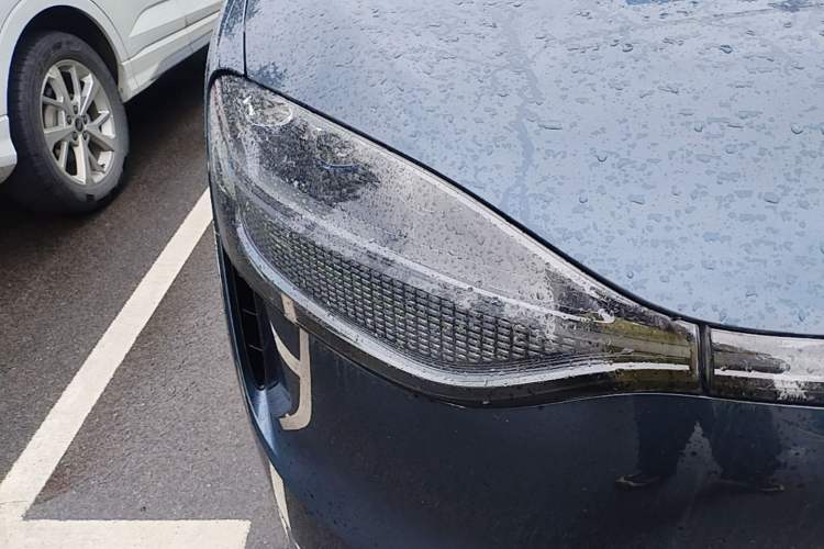 Used Hima AITO M9 2024 Range-Extended Ultra Version 52 kWh 5-Seater Model Right Front Headlight