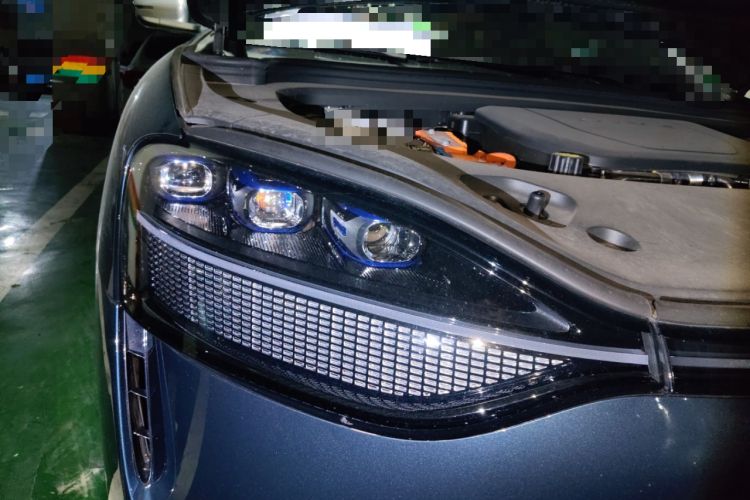 Used Hima AITO M9 2024 Range-Extended Ultra Version 42 kWh 6-Seater Model Right Front Headlight