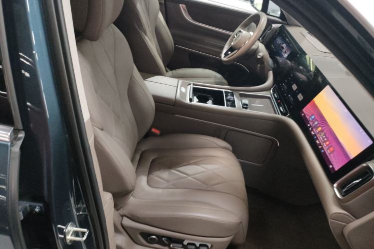 Used Hima AITO M9 2024 Range-Extended Ultra Version 52 kWh 5-Seater Model Right Front Seat
