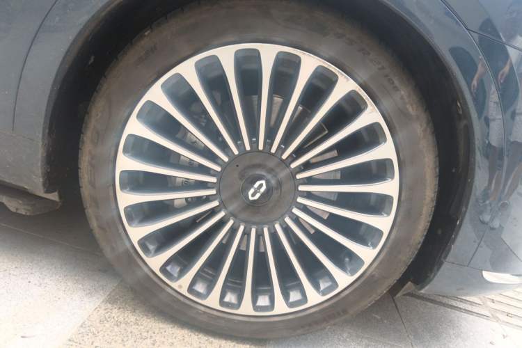 Used Hima AITO M9 2024 Range-Extended Ultra Version 52 kWh 5-Seater Model Right Front Wheel Hub