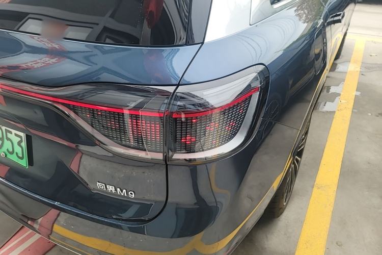 Used Hima AITO M9 2024 Range-Extended Ultra Version 42 kWh 6-Seater Model Right Rear Taillight