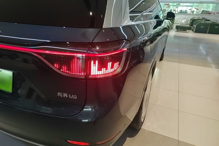 Used Hima AITO M9 2024 Range-Extended Ultra Version 52 kWh 6-Seater Model Right Rear Taillight