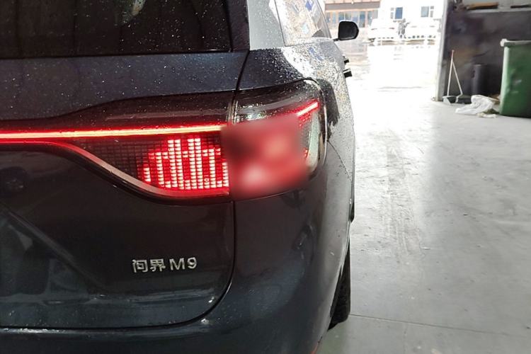 Used Hima AITO M9 2024 Range-Extended Ultra Version 42 kWh 6-Seater Model Right Rear Taillight