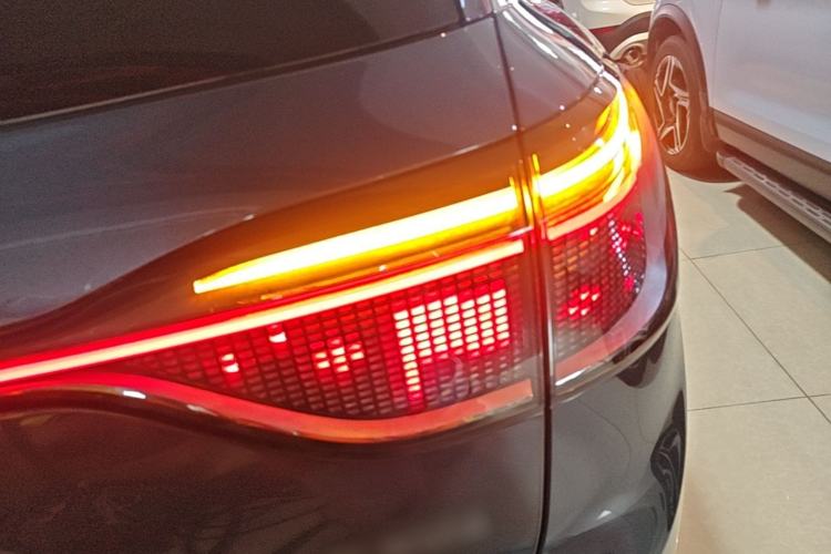Used Hima AITO M9 2024 Range-Extended Ultra Version 42 kWh 6-Seater Model Right Rear Taillight