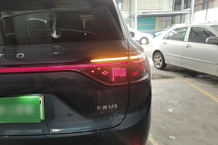 Used Hima AITO M9 2024 Range-Extended Ultra Version 42 kWh 6-Seater Model Right Rear Taillight