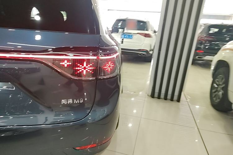 Used Hima AITO M9 2024 Range-Extended Ultra Version 42 kWh 6-Seater Model Right Rear Taillight