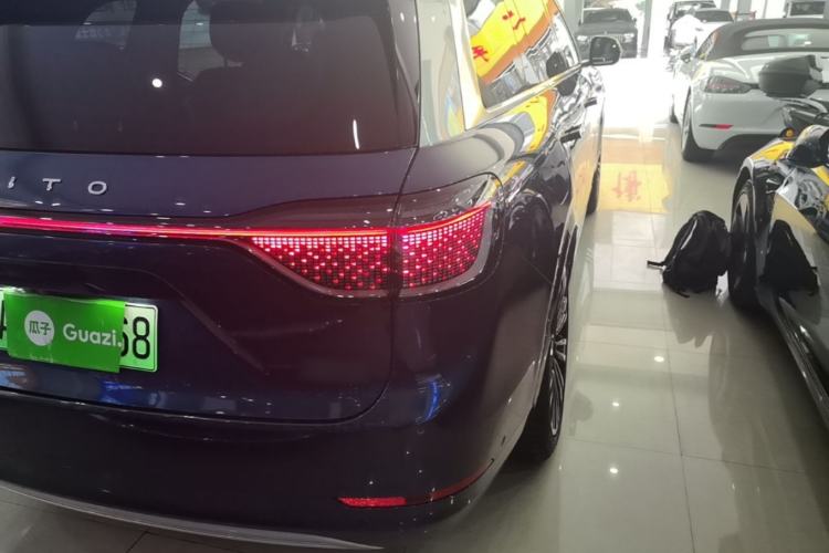 Used Hima AITO M9 2024 Range-Extended Ultra Version 42 kWh 6-Seater Model Right Rear Taillight