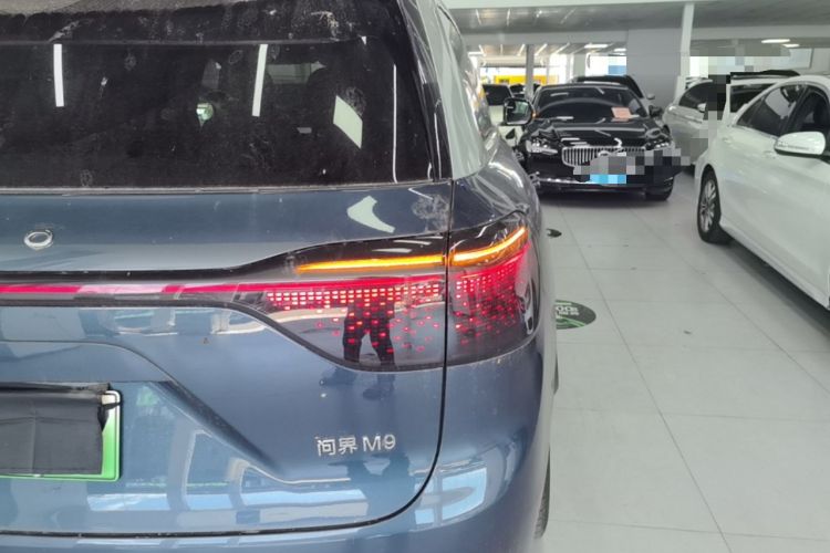 Used Hima AITO M9 2024 Range-Extended Ultra Version 42 kWh 6-Seater Model Right Rear Taillight