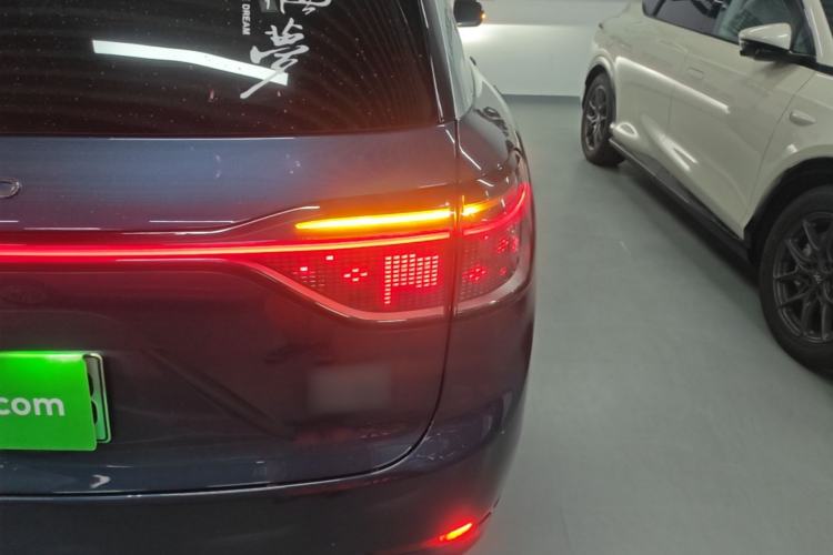 Used Hima AITO M9 2024 Range-Extended Ultra Version 42 kWh 6-Seater Model Right Rear Taillight