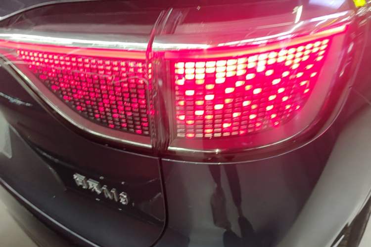 Used Hima AITO M9 2024 Range-Extended Ultra Version 42 kWh 6-Seater Model Right Rear Taillight